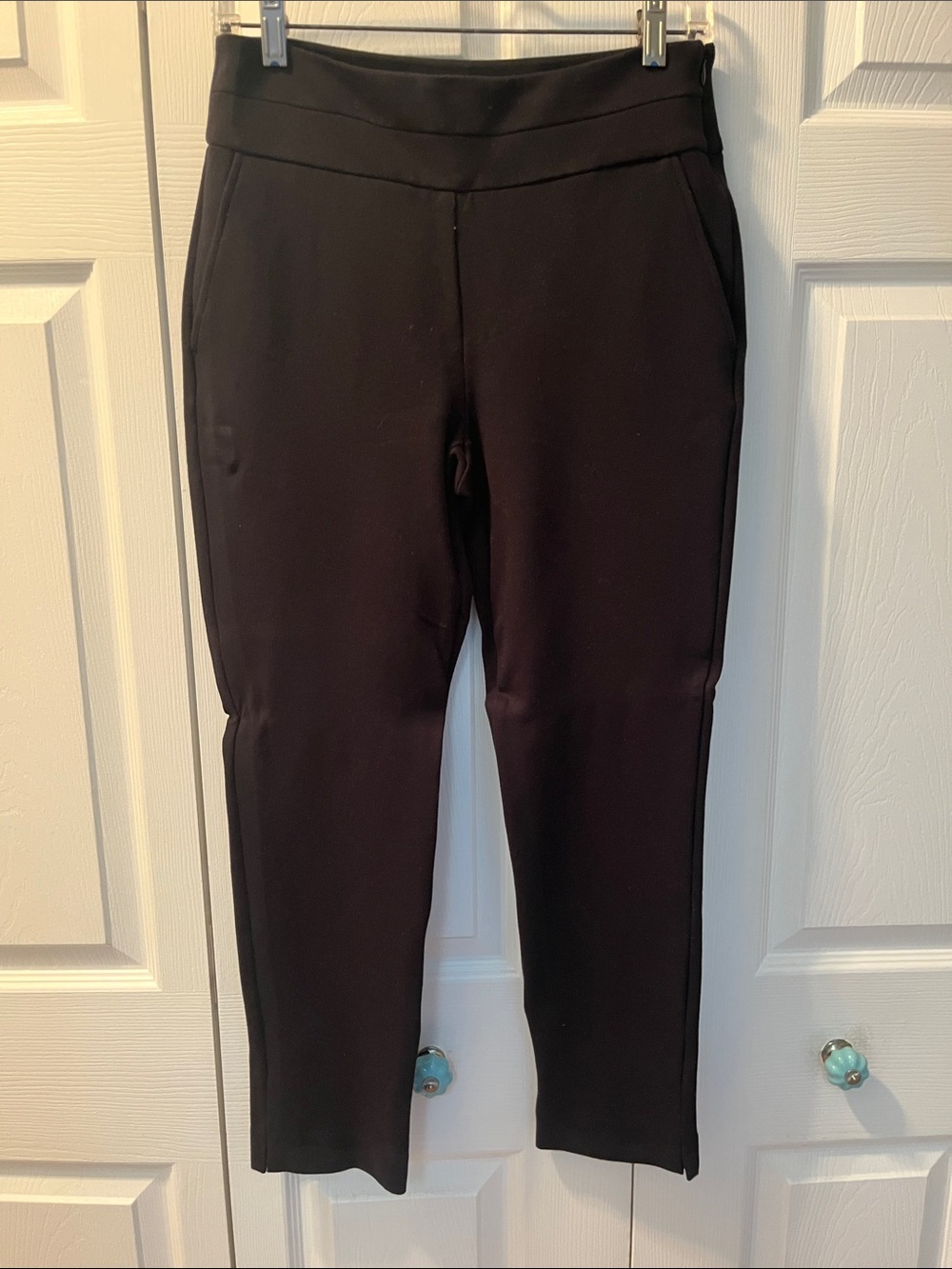 Cabi Size 4 Black Straight Leg Pants
